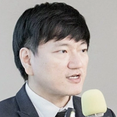 蔡依橙醫師在研究工作坊上演講